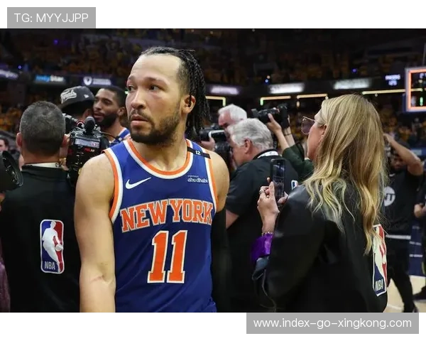 布伦森拐杖出场惹担忧:他是挑战还是告别? 布伦森拐杖出场惹担忧:他是挑战还是告别?